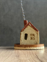Load image into Gallery viewer, Cottage with base